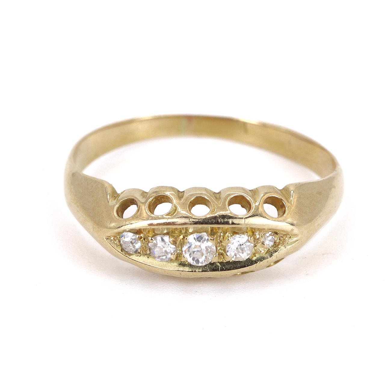 9CT GOLD DIAMOND SET RING.