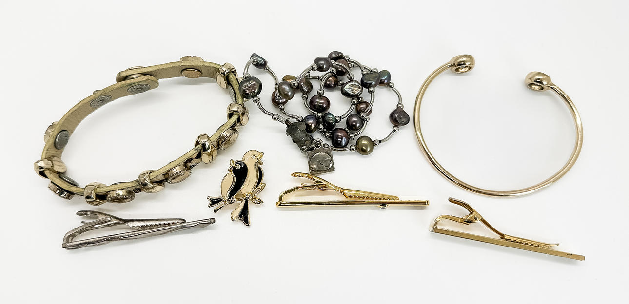 A Collection Bijouterie.