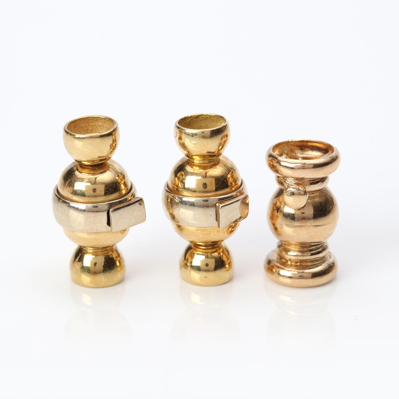 COLLIER LOCK, THREE PCS. 18k gold, weight approx. 9.9 grams.