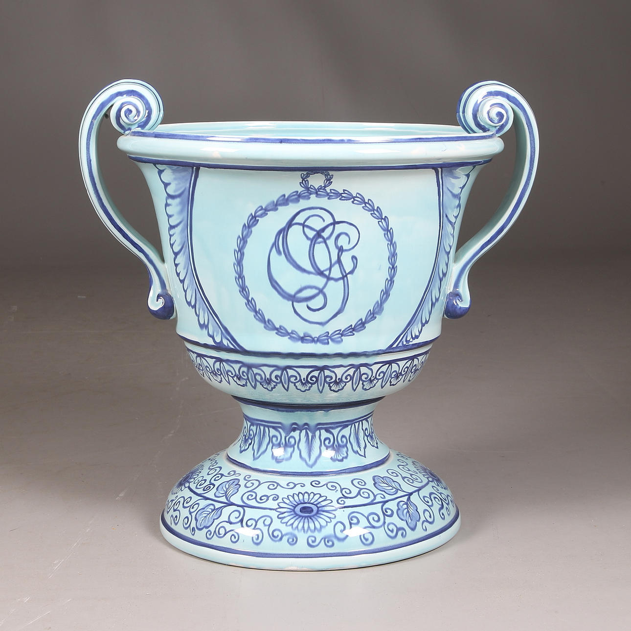 PRAKTURNA, flintgods, Ewaldin "Målar-Pelle" Pettersson, Gustafsberg, signerad omkring sekelskiftet 18/1900.