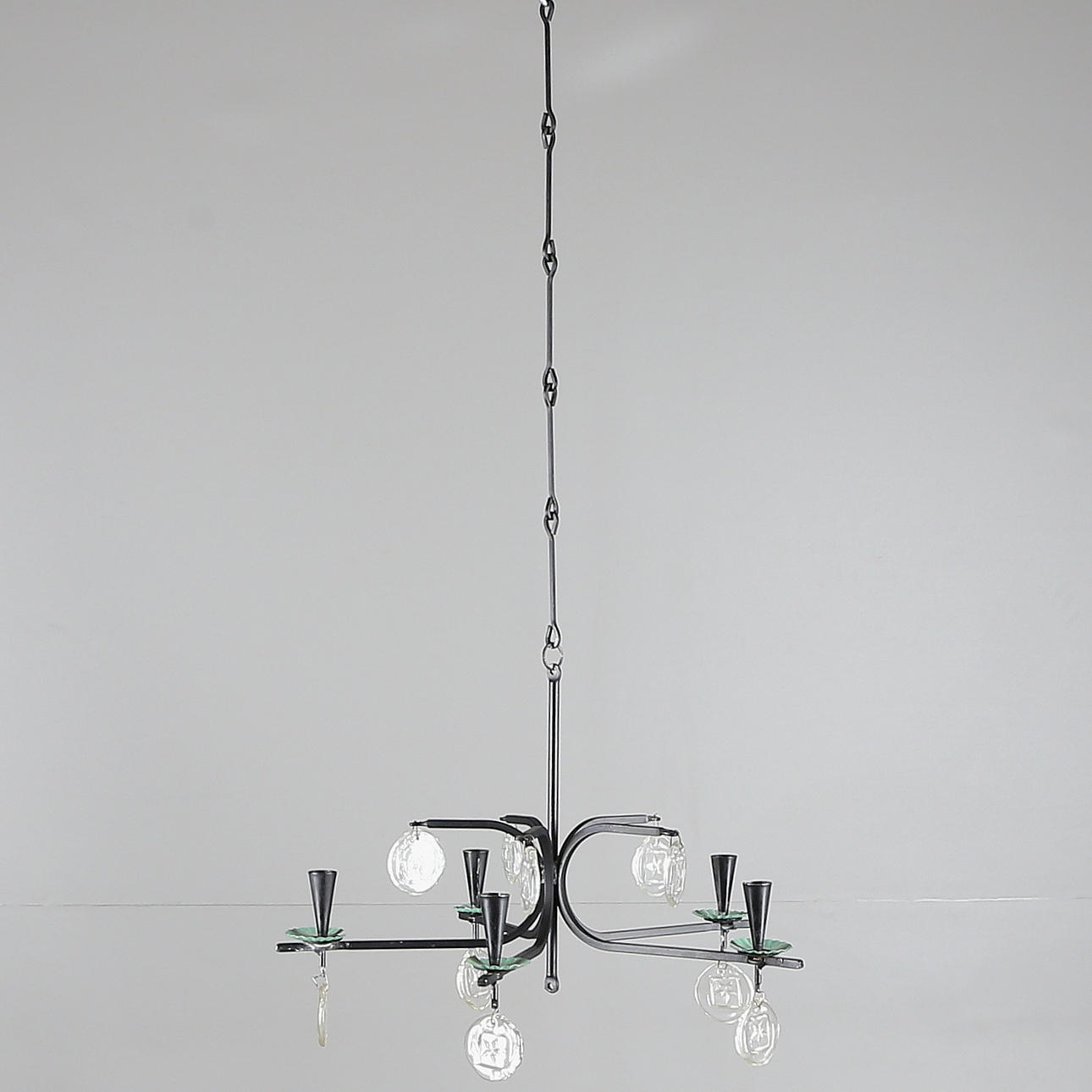 ERIK HÖGLUND. TILLSKRIVEN. Ljuskrona, smide, Boda, 1900-talets mitt/andra hälft.