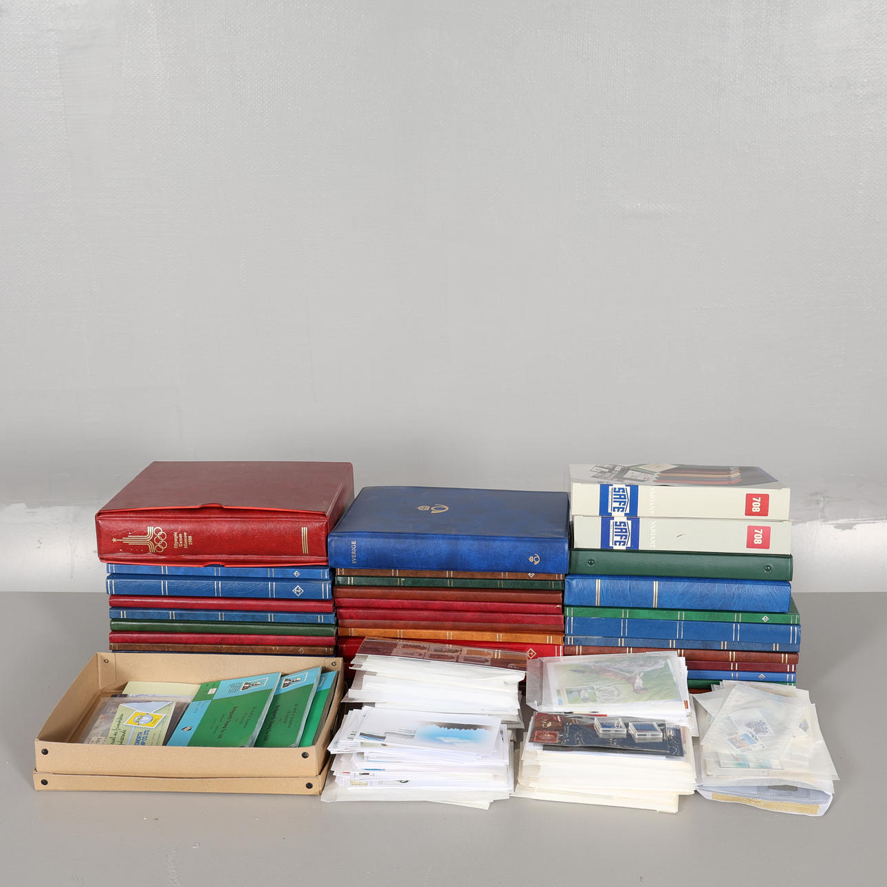 STAMP COLLECTION etc. mixed all over the World.