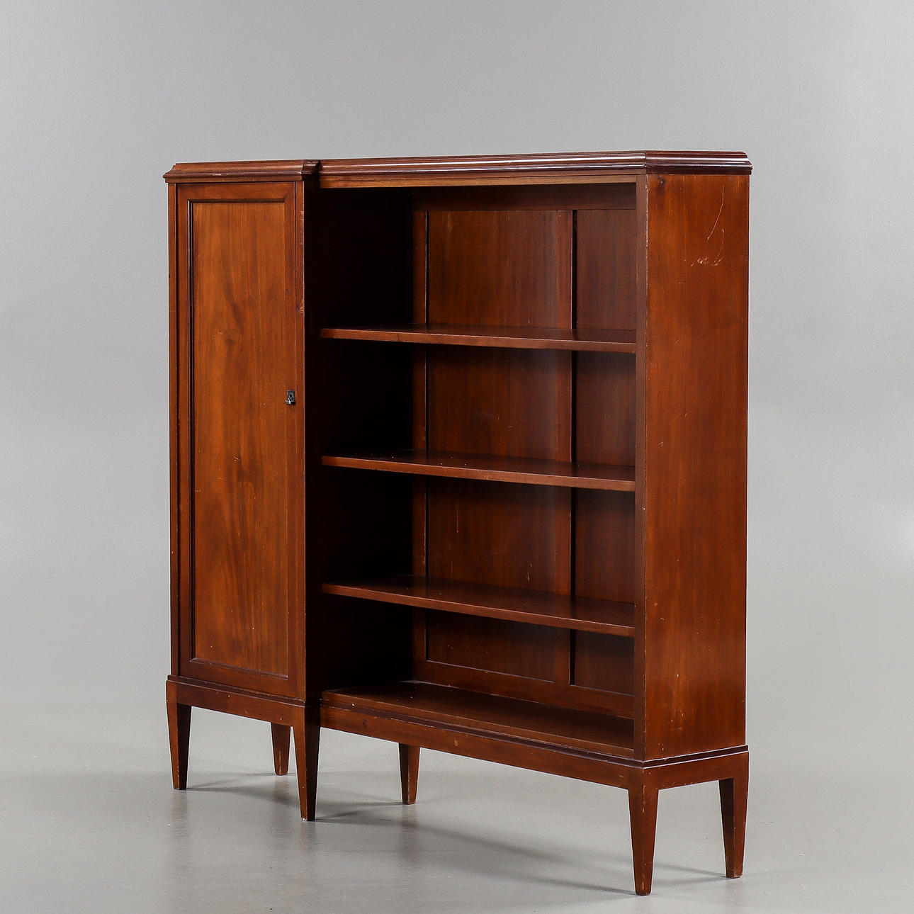 BOKHYLLA 1900-talets första hälft.