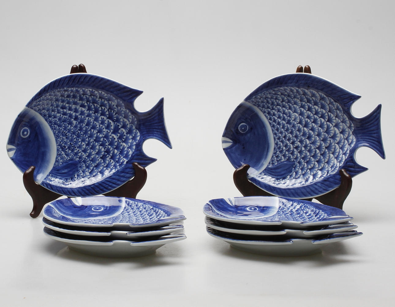 FISKTALLRIKAR, 8 st, keramik.