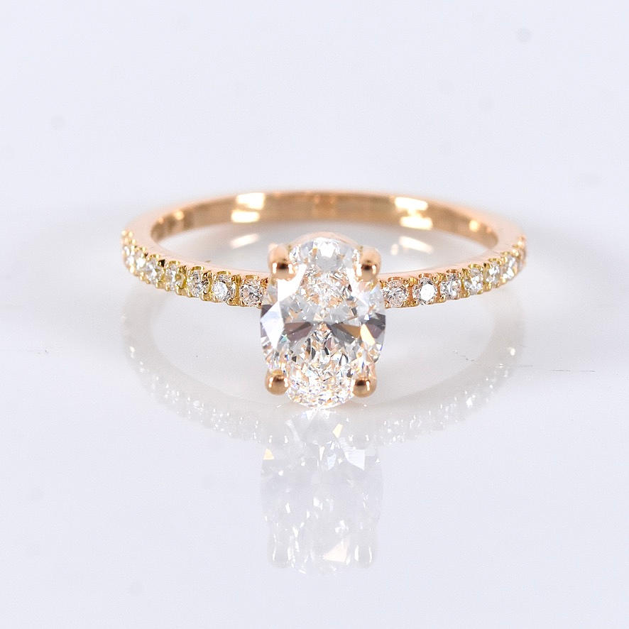 DIAMOND RING, 1,19ct, 18K, IGI Cert Labgrown.