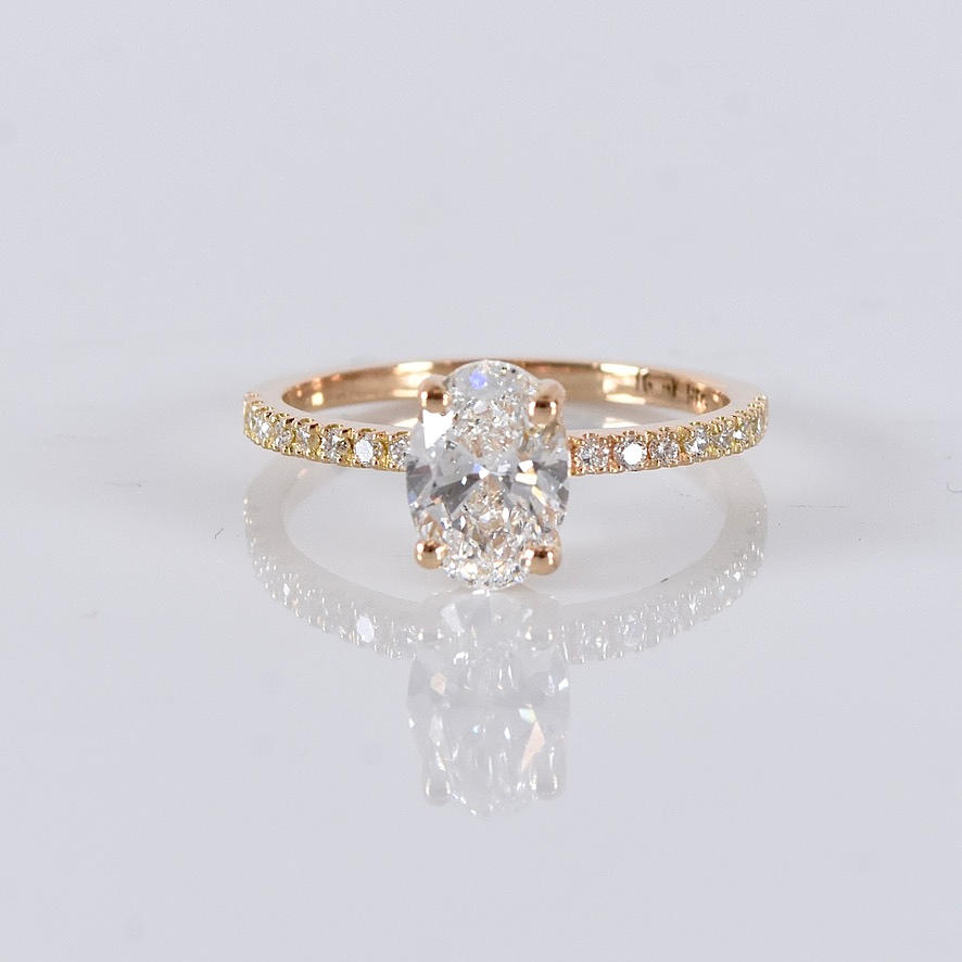 DIAMOND RING, 1,19ct, 18K, IGI Cert Labgrown.