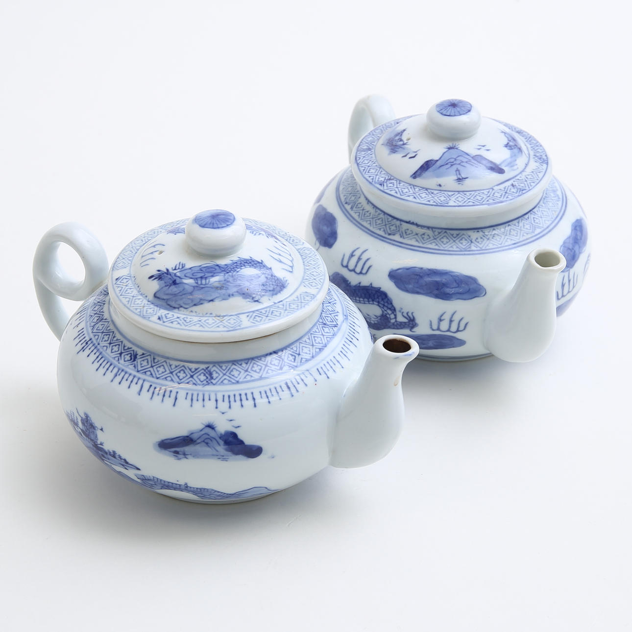 TEKANNOR, 2 st, porslin, Kina.