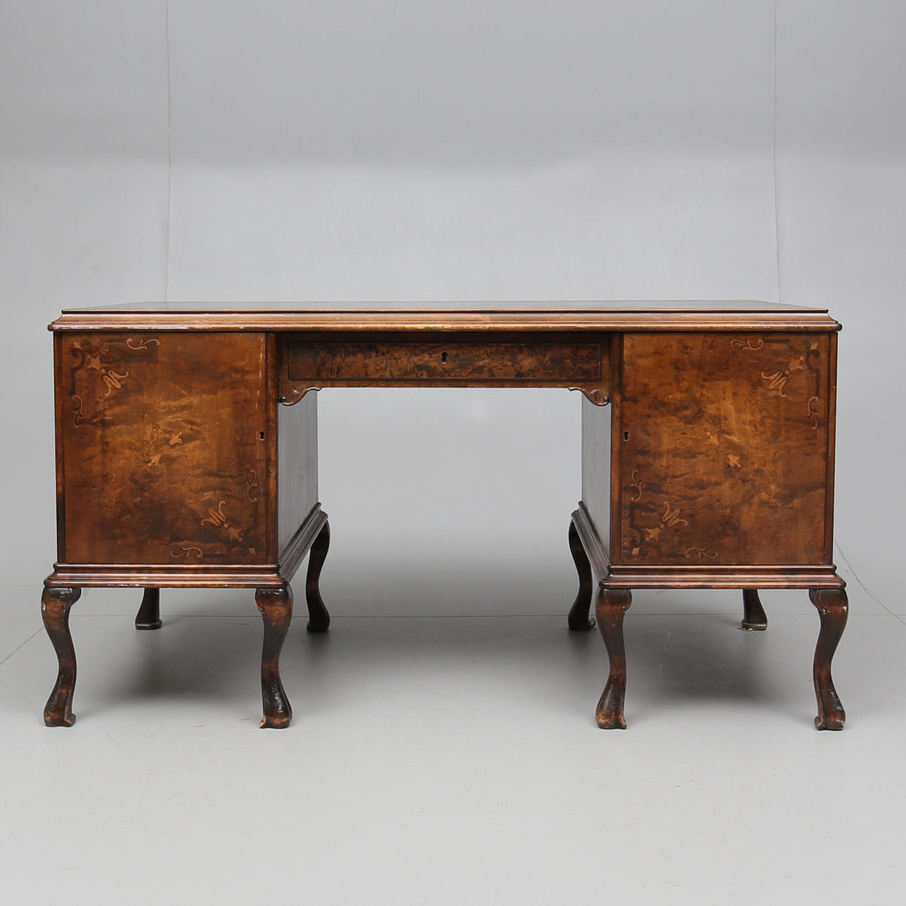 SKRIVBORD, 1900-talets första hälft.