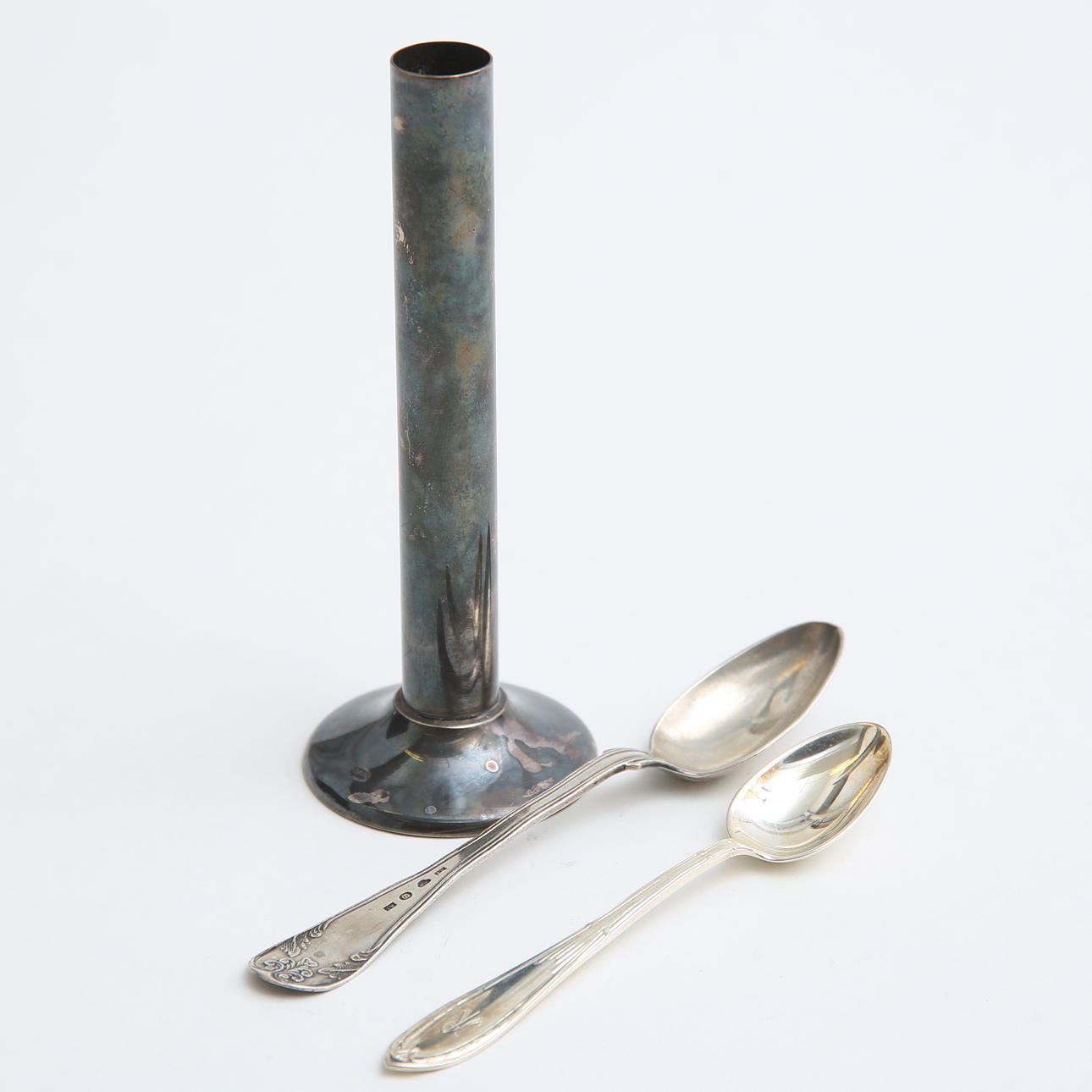 SILVER OBJECTS, 3 pcs, approx. 70 grams.