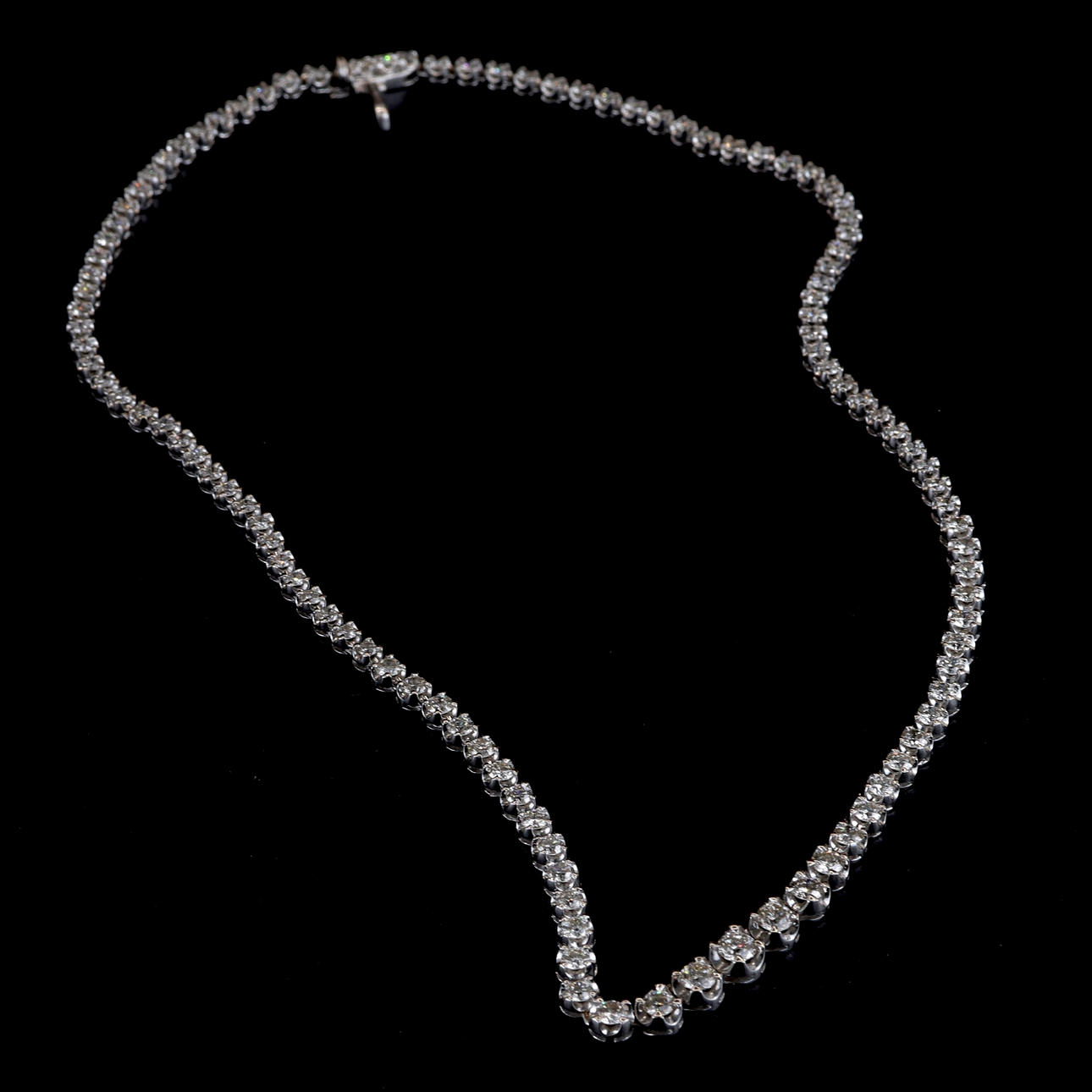 18CT WHITE GOLD 7CT DIAMOND NECKLACE.