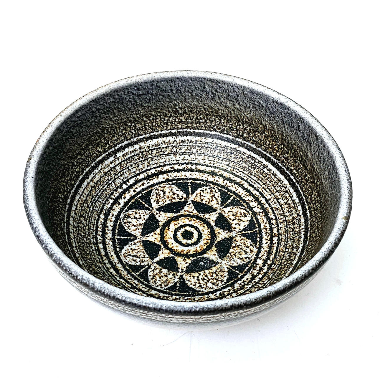 GREENHOUSE. CERAMIC BOWL WITH GEOMETRIC PATTERN.