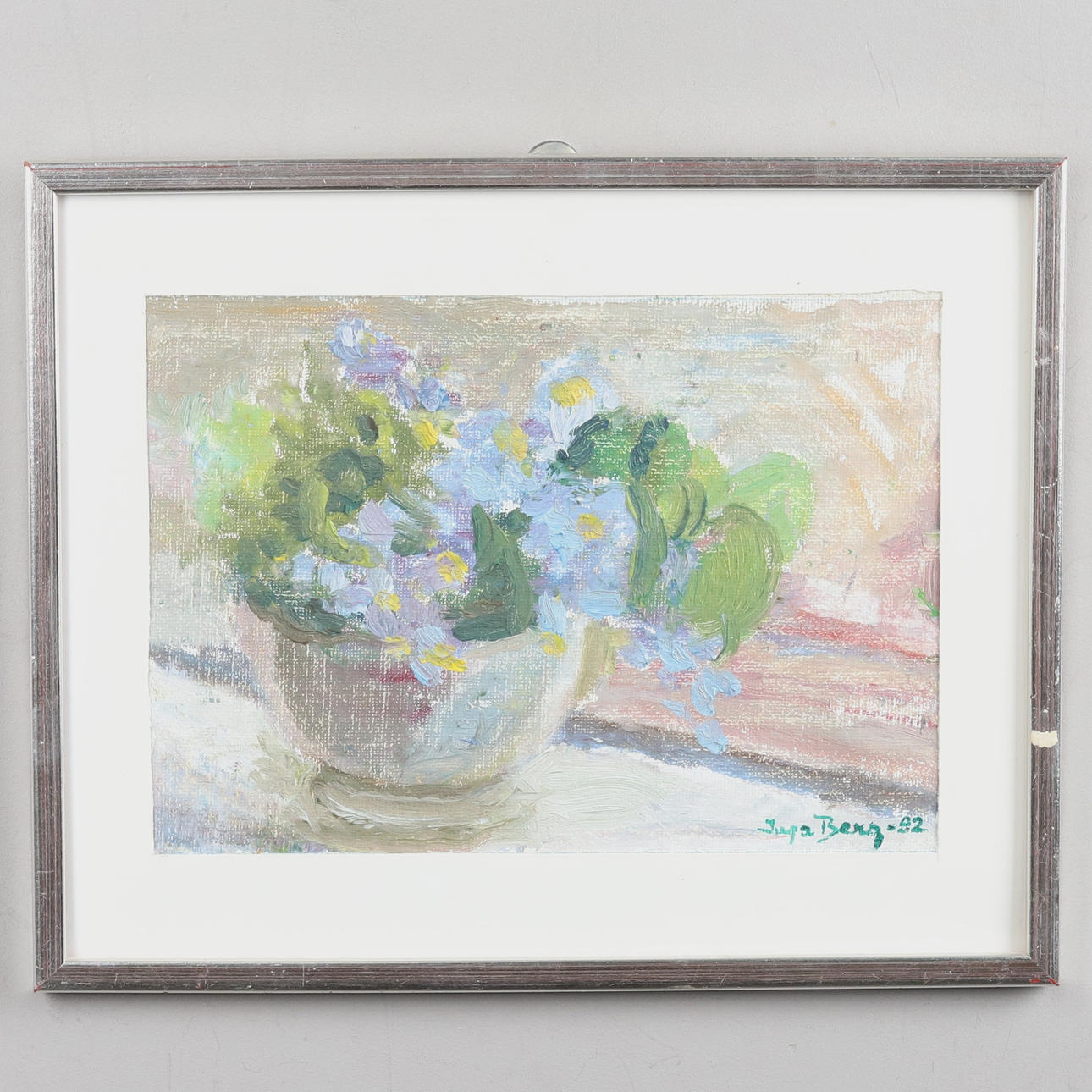 INGA BERG. Olja på duk, "Blåsippor", signerad och daterad -92.