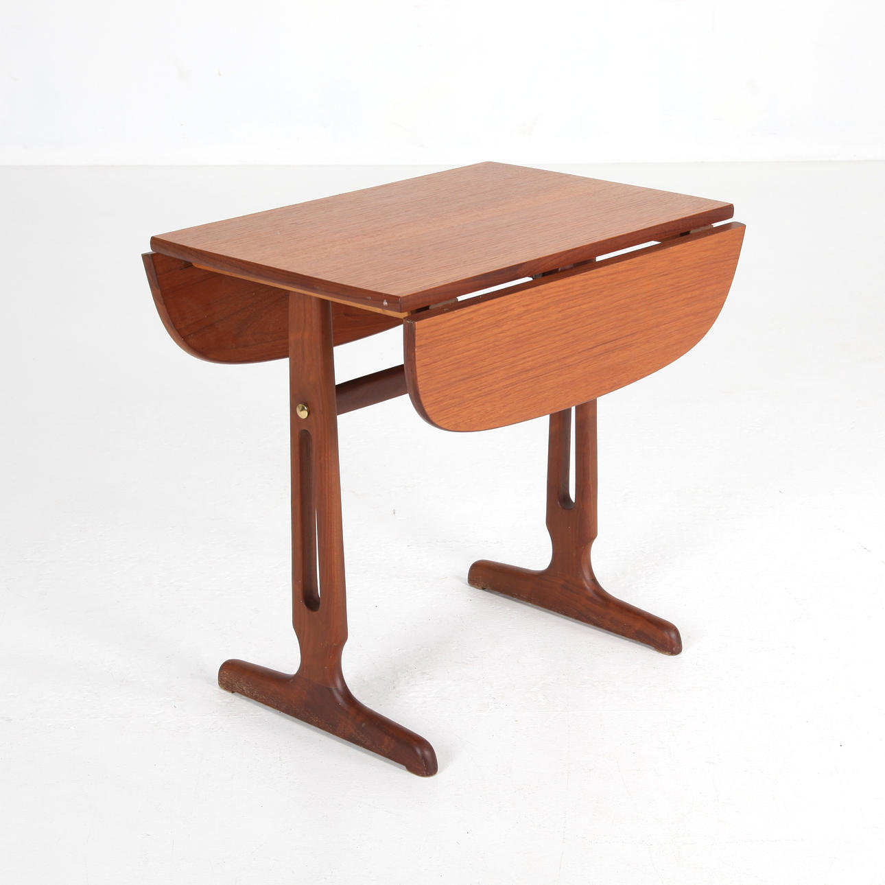 MINDRE BORD, teak, 1960-tal.