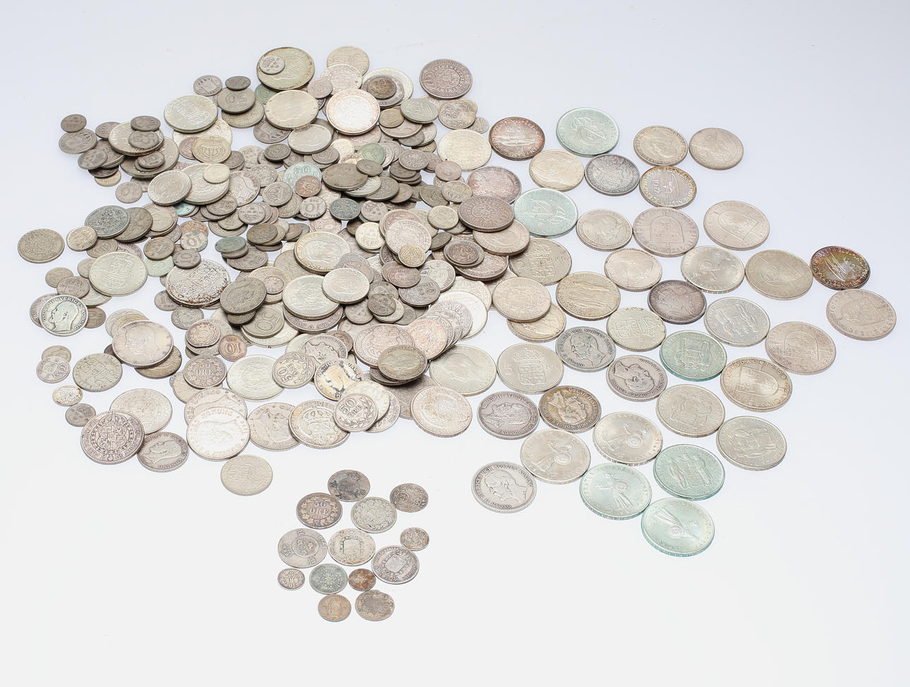 MYNT SILVER, Sverige. Vikt ca 2581 g.