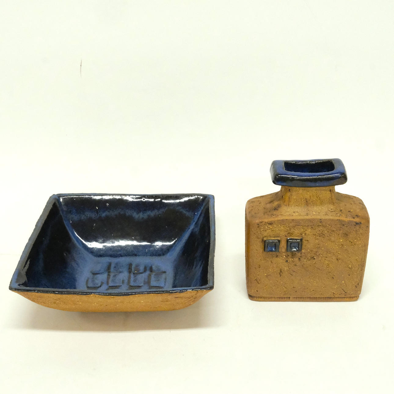 CURT ADDIN. TWO PARTS CERAMIC, GLUM LEAF.