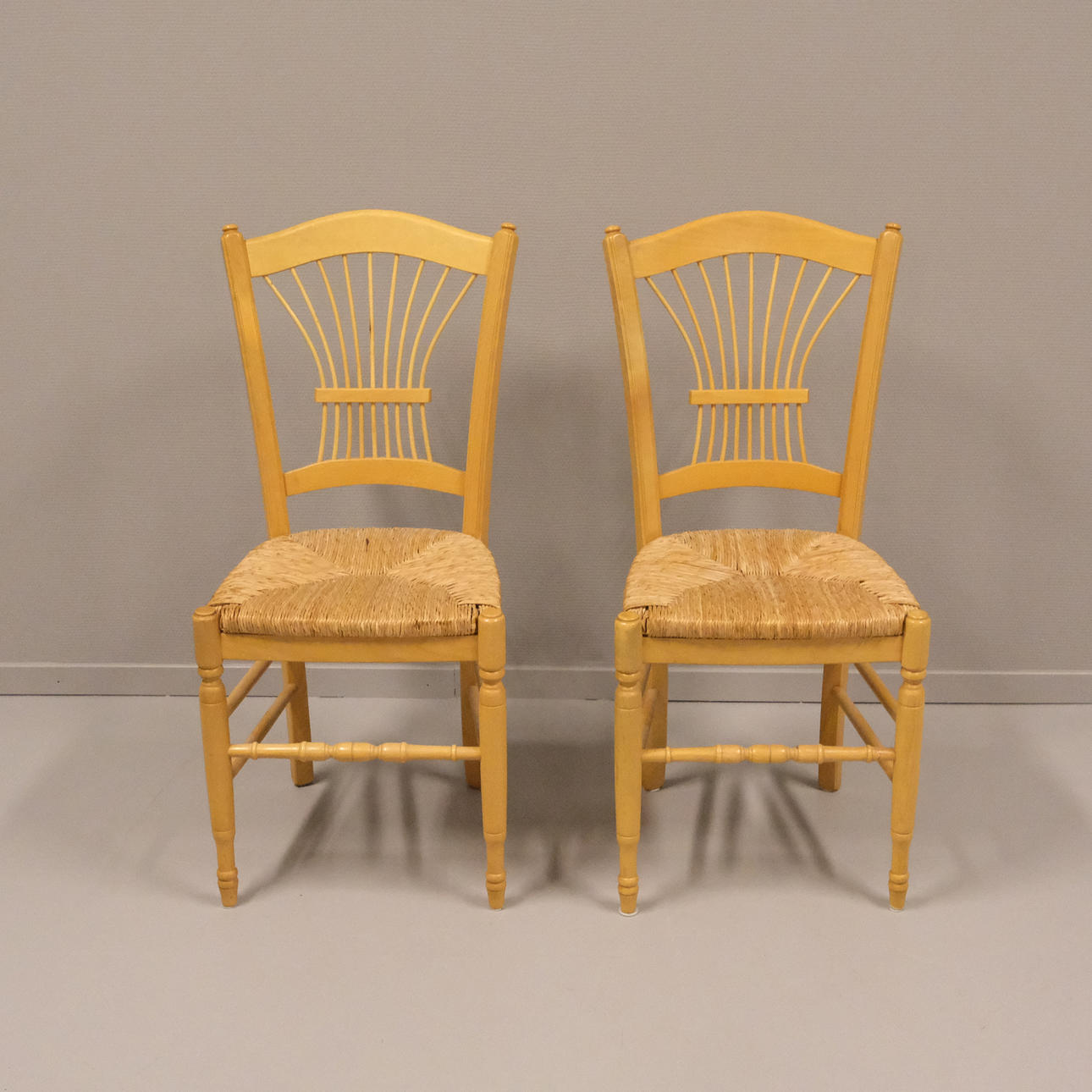 CHAIRS, ITALY, A COUPLE.