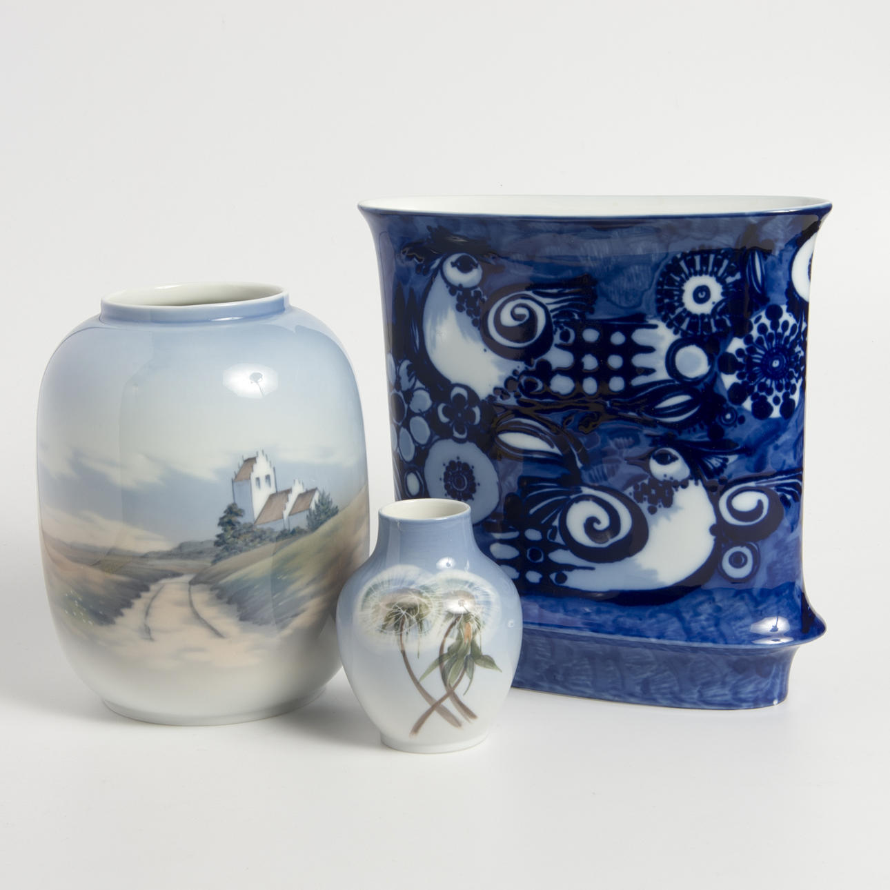 VASER, 3 stycken, porslin, bl. a. Björn Wiinblad, Rosenthal och Royal Copenhagen.