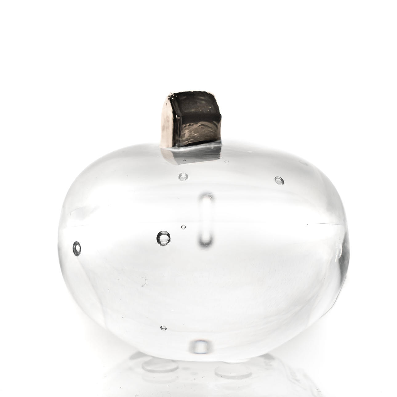 BERTIL VALLIEN. “Earth on top” Kosta Boda, dated 2021.