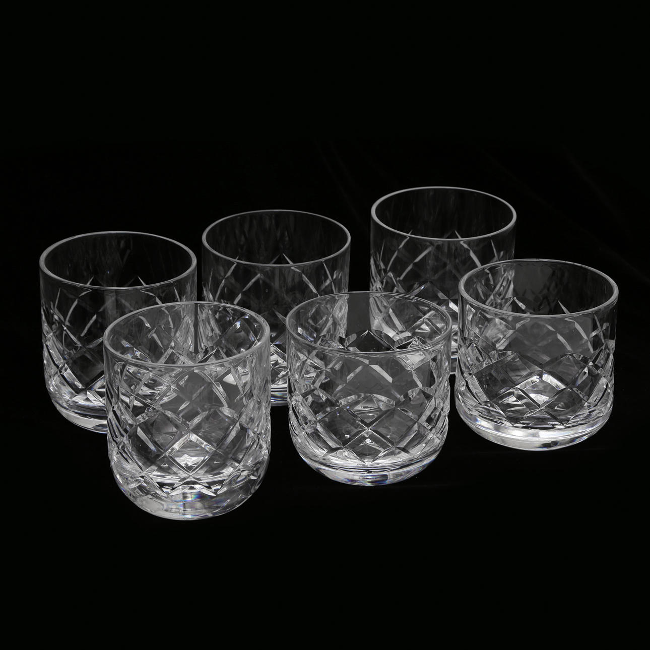 6 WHISKEYGLAS, SLIPAD DEKOR, 1900-TAL.