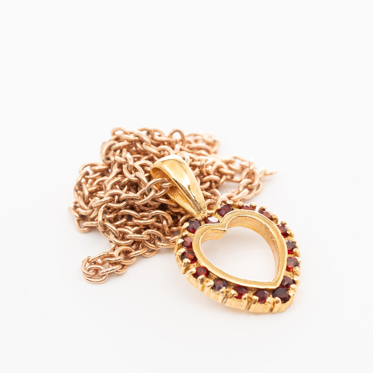 NECKLACE, Gold plated sterling silver, Garnets.