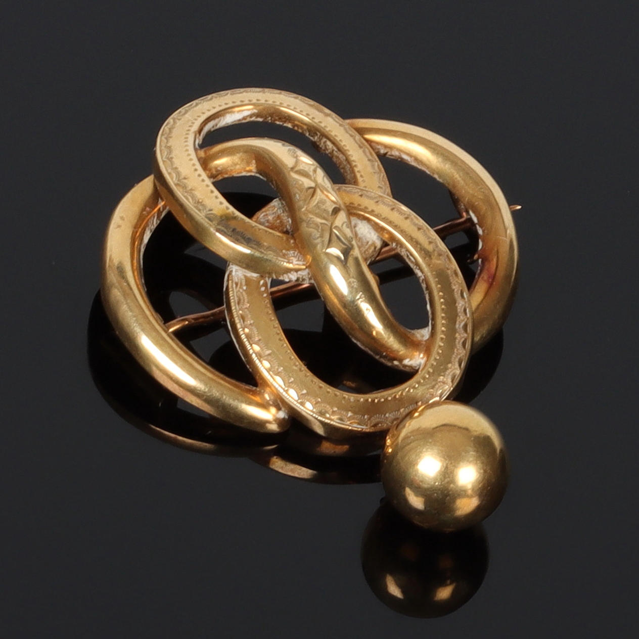 BROSCH, 18k guld, 1936. Vikt 4,1 gram.