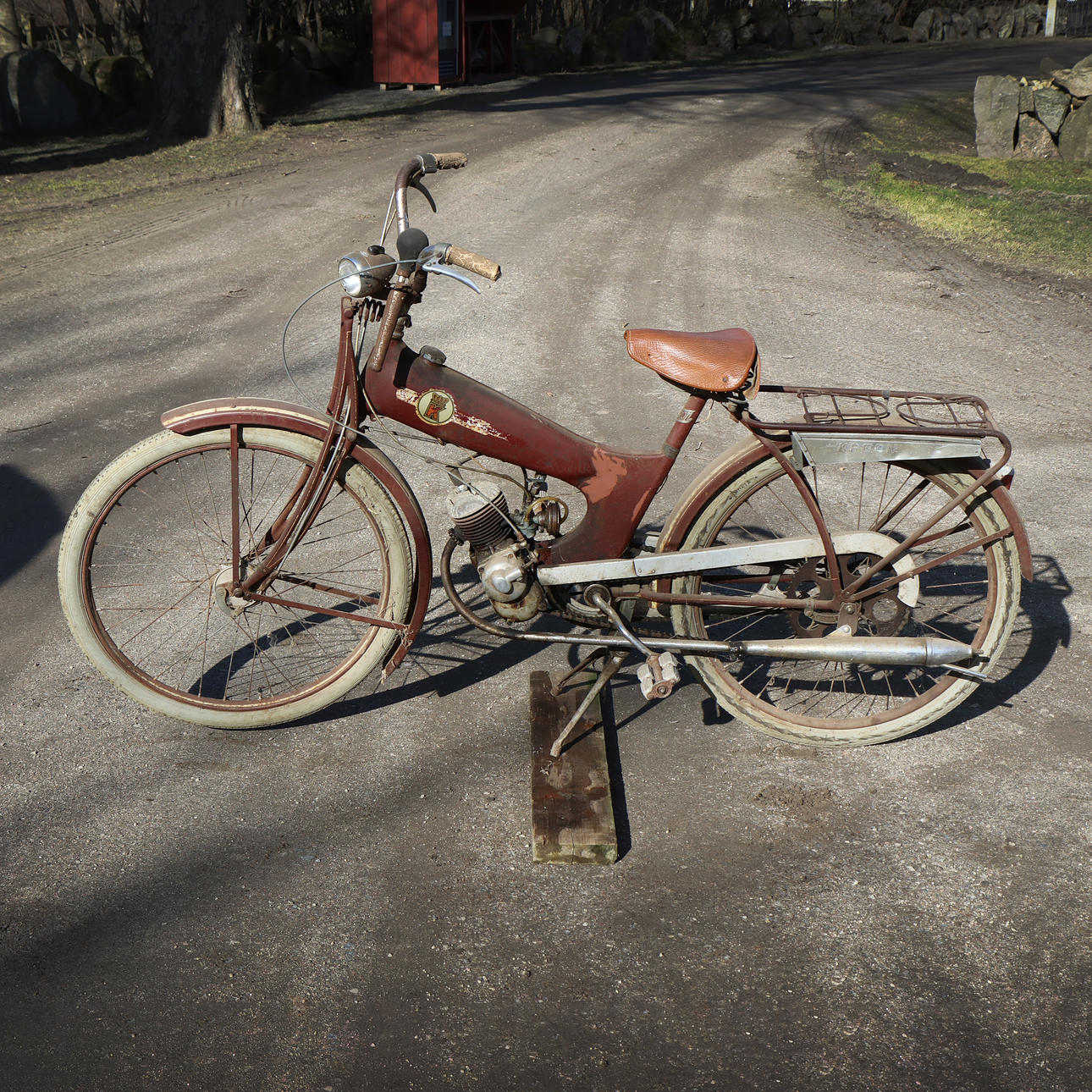 KROON, MOPED. With ILO engine.