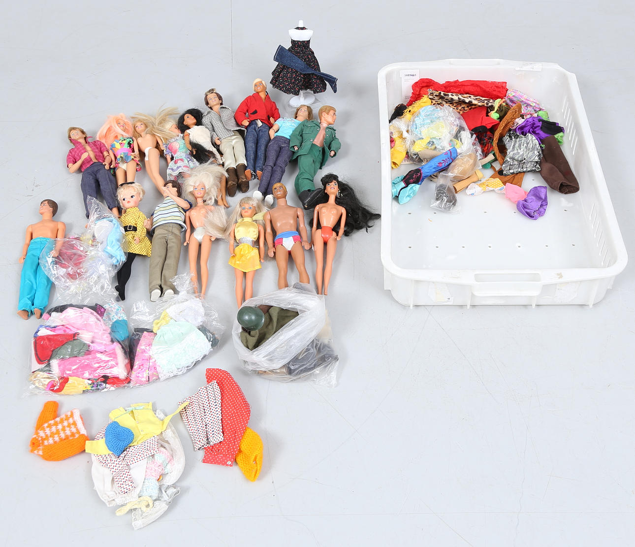 DOCKOR, bl.a. Barbie, Ken, Mattel, 1900-tal.