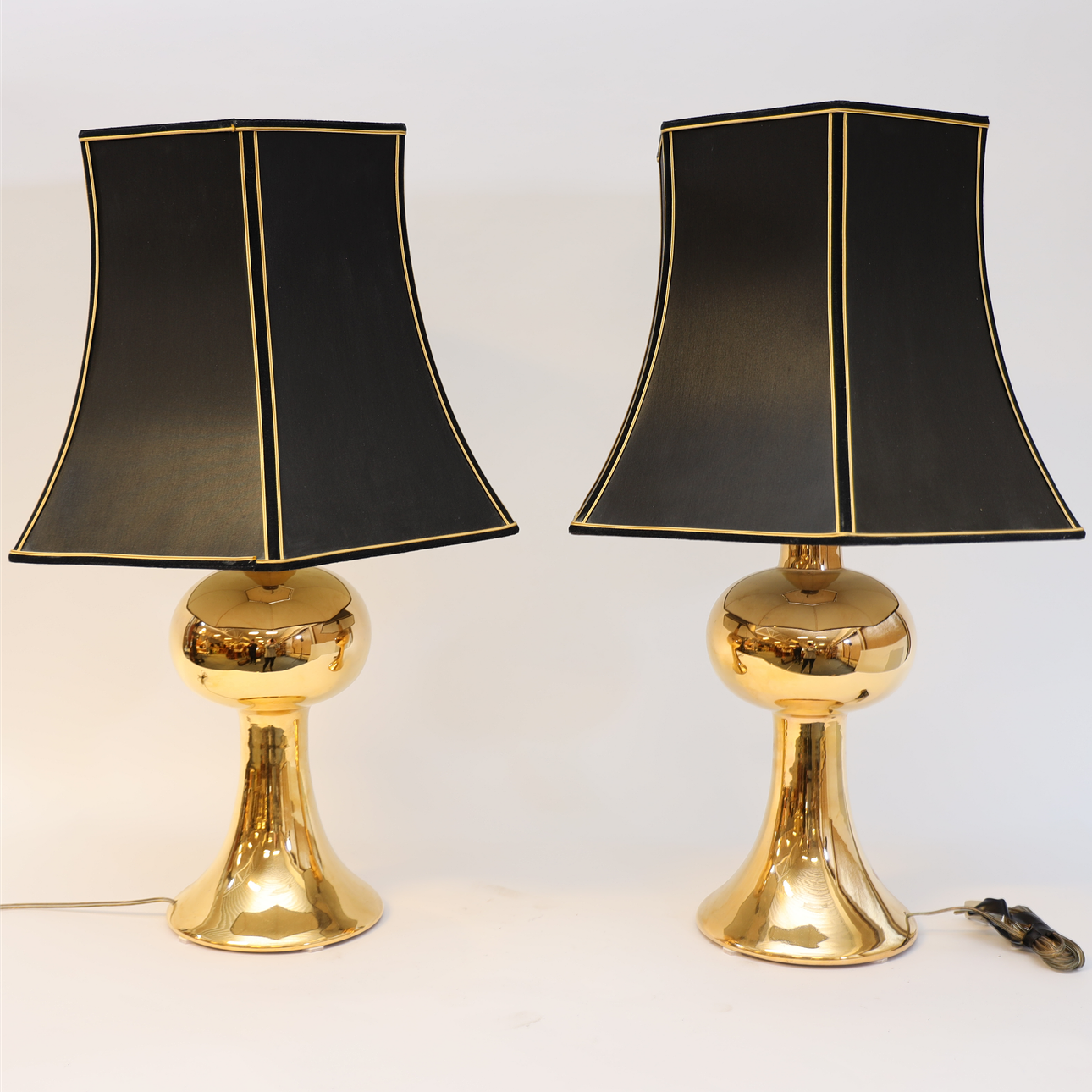 Table lamps, a pair.