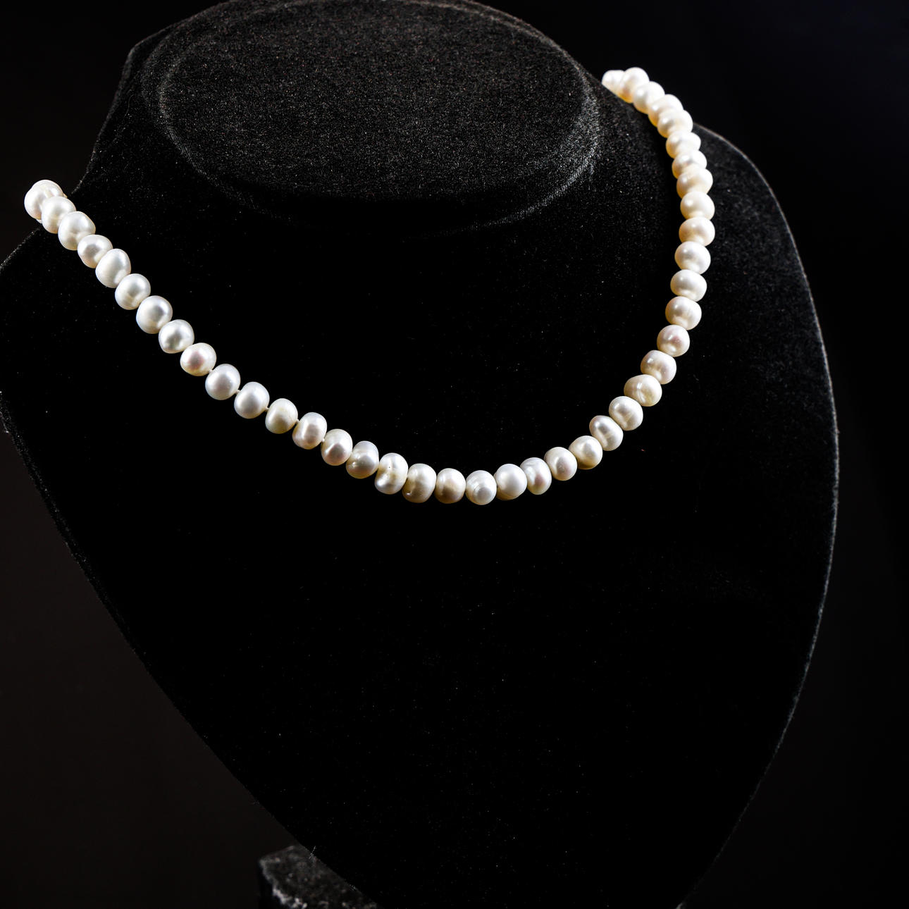 NECKLACE, pearl necklace.