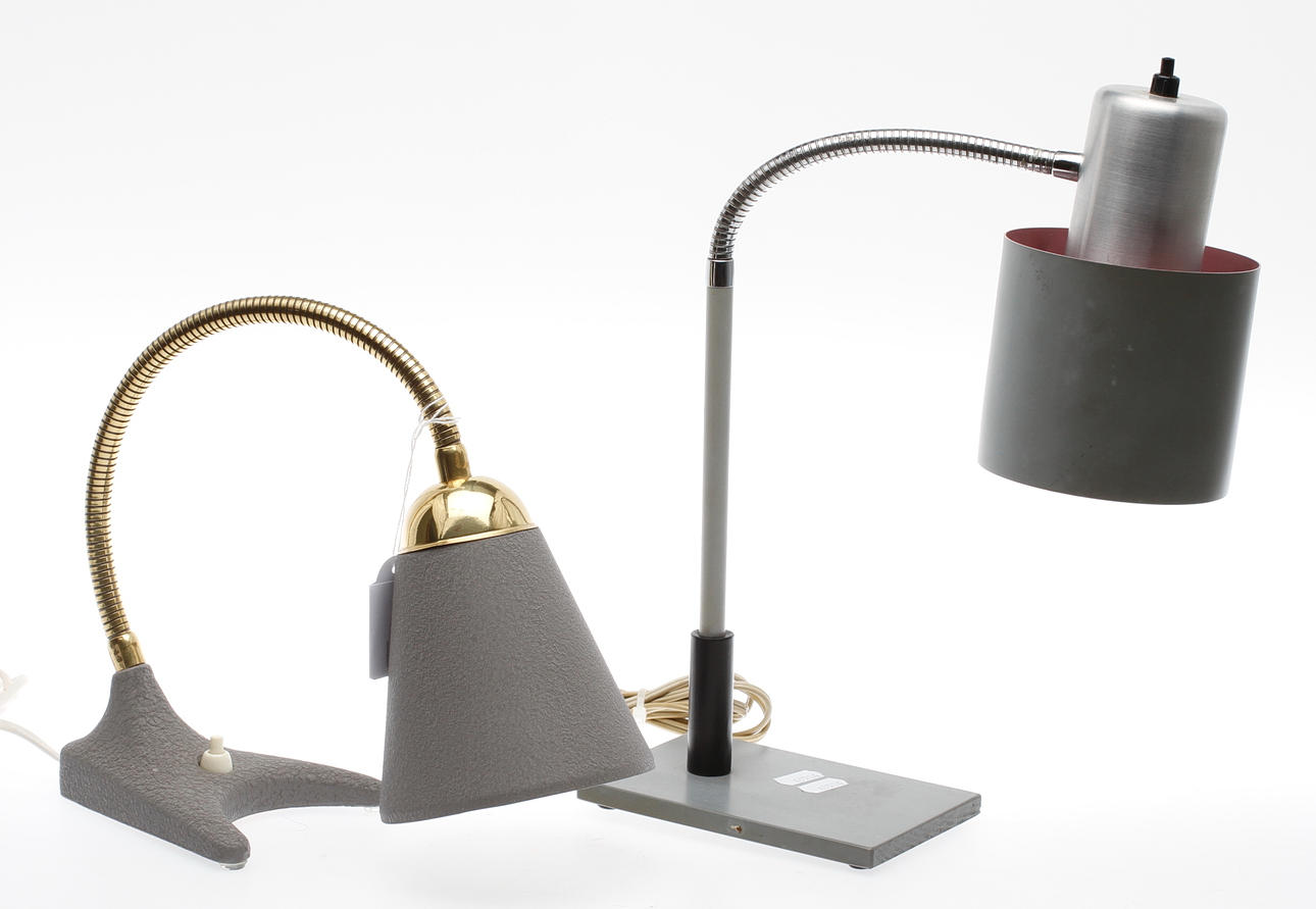 SKRIVBORDSLAMPOR, 2 st, bland annat Ewå. 1950/60 tal.