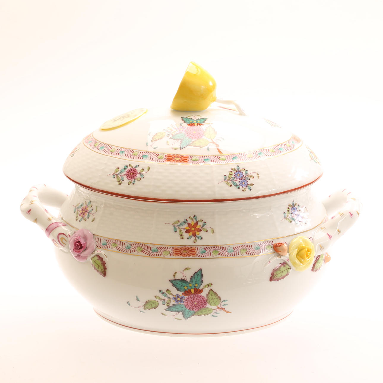 A 20th century Herend porcelain terrin.