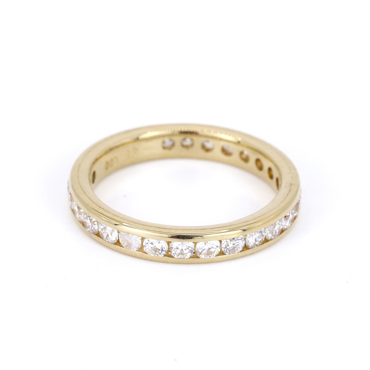 18CT GOLD FULL ETERNITY DIAMOND RING.