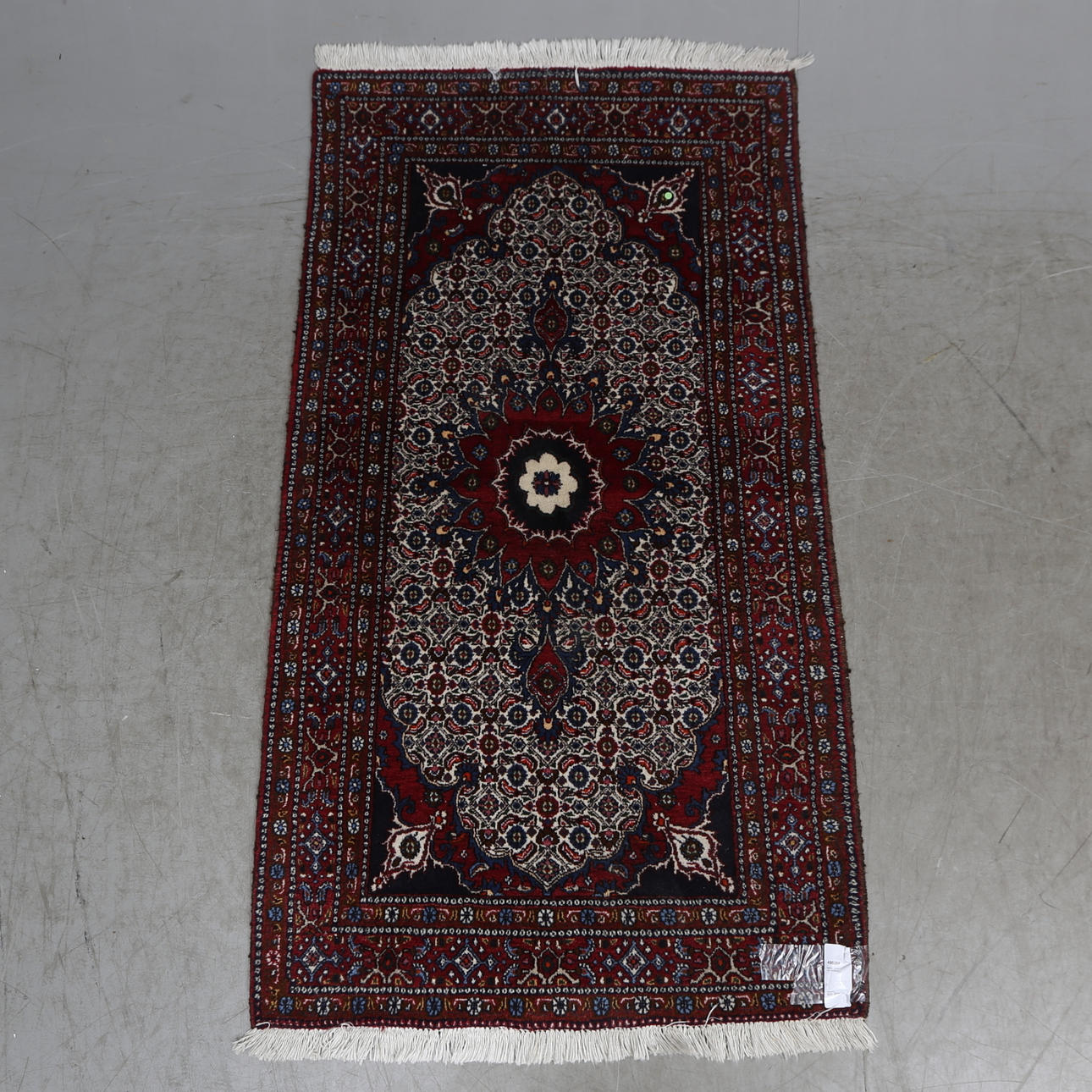 MATTA, persisk, ca. 162x89 cm.