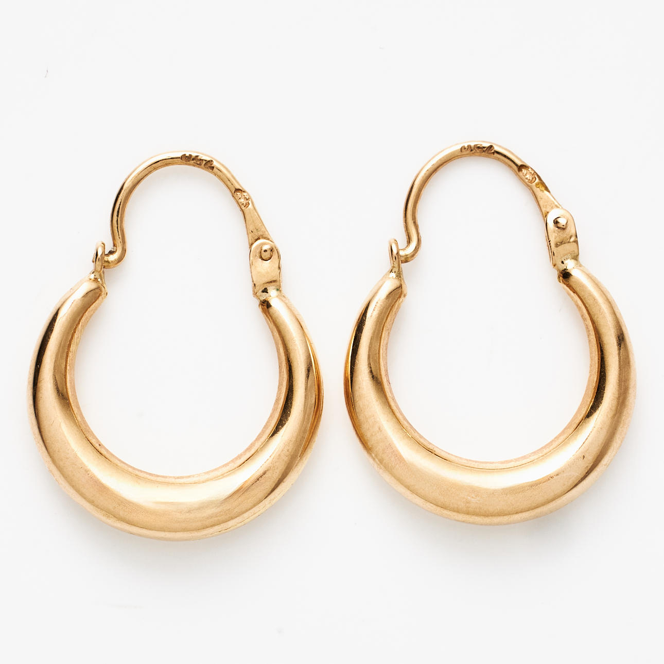 ÖRHÄNGEN, ett par, 18K guld. Smycken & Ädelstenar - Örhängen - Auctionet