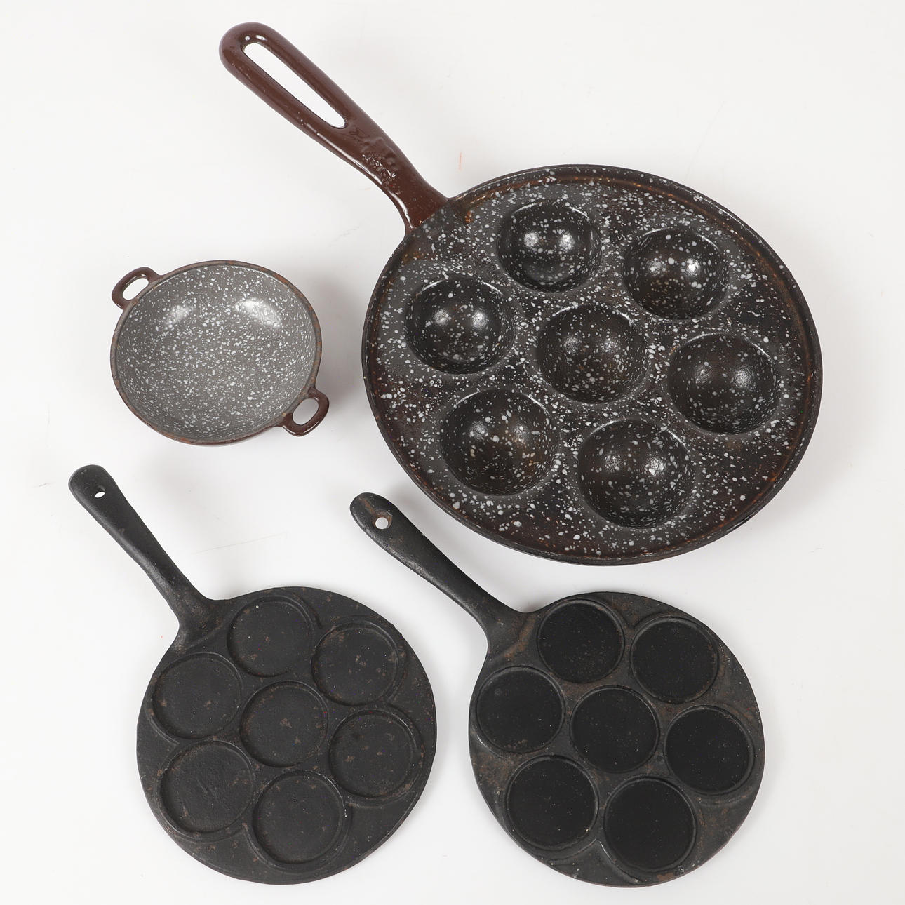 MUNKJÄRN M. M., 4 stycken, järn, bl. a. Danmark, 1900-tal.