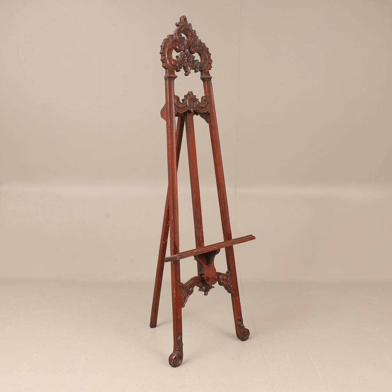 TAVELSTAFFLI, trä, 1900-tal.