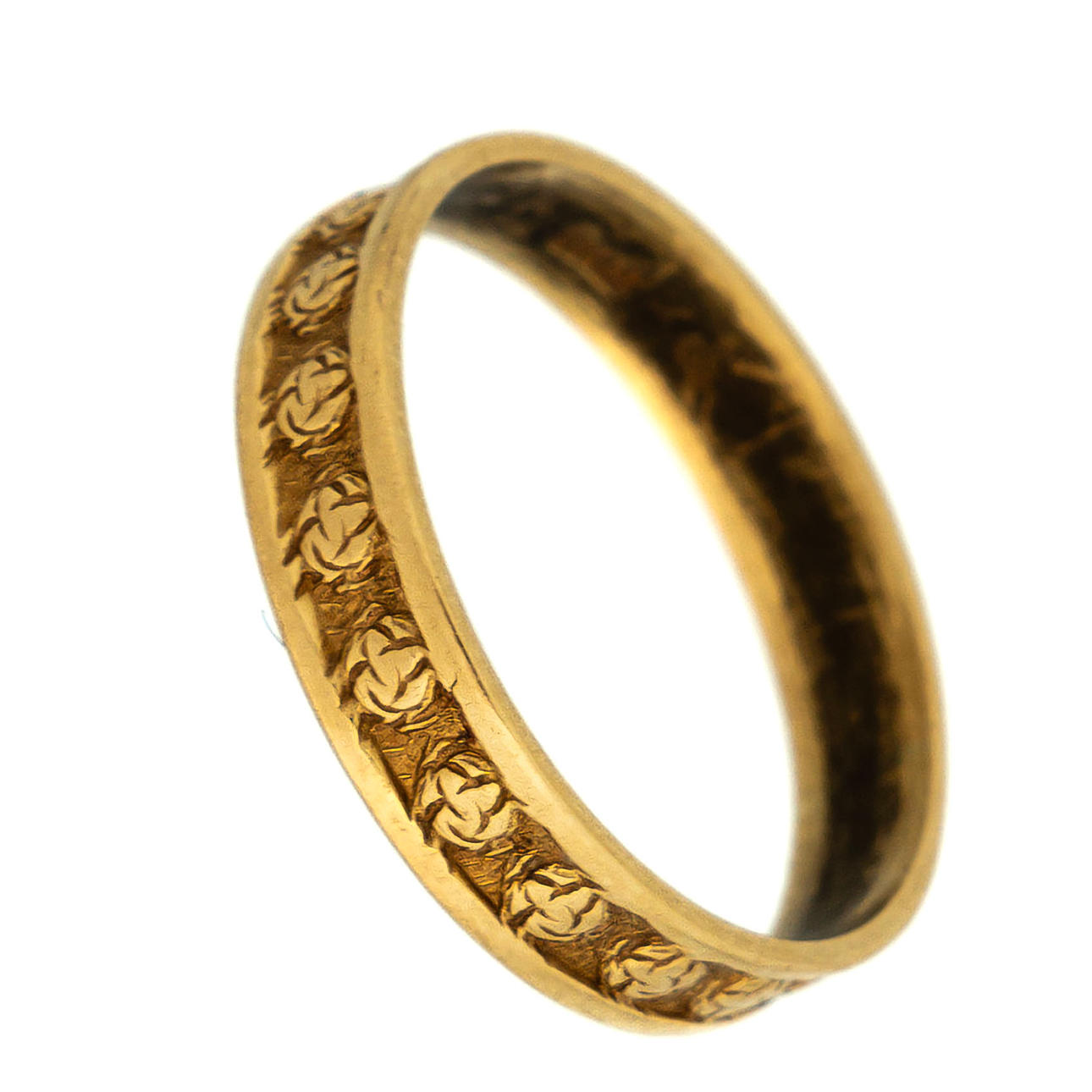 A 18K gold ring, 20th century.
