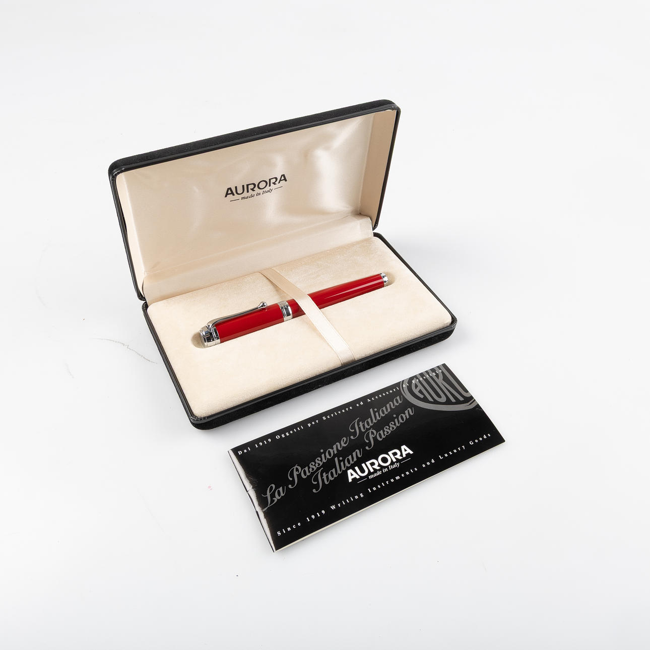 AURORA, reservoarpenna, stift i 14K guld.