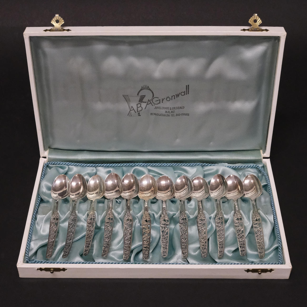 COFFEE SPOONS, “ROSEVINE”, SILVER, 12 PIECES.