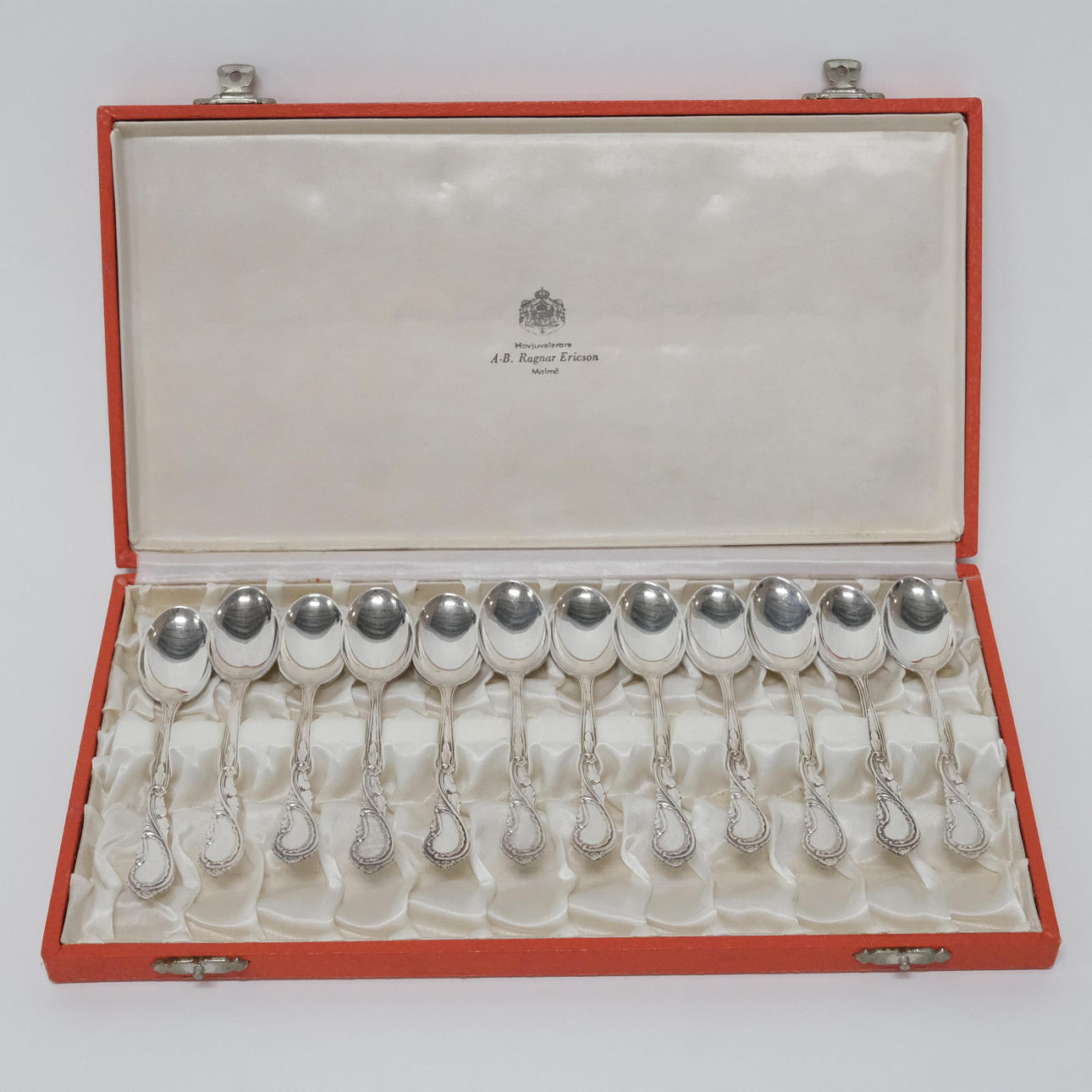 COFFEE SPOONS, “ROCOCO”, SILVER, 12 PIECES.