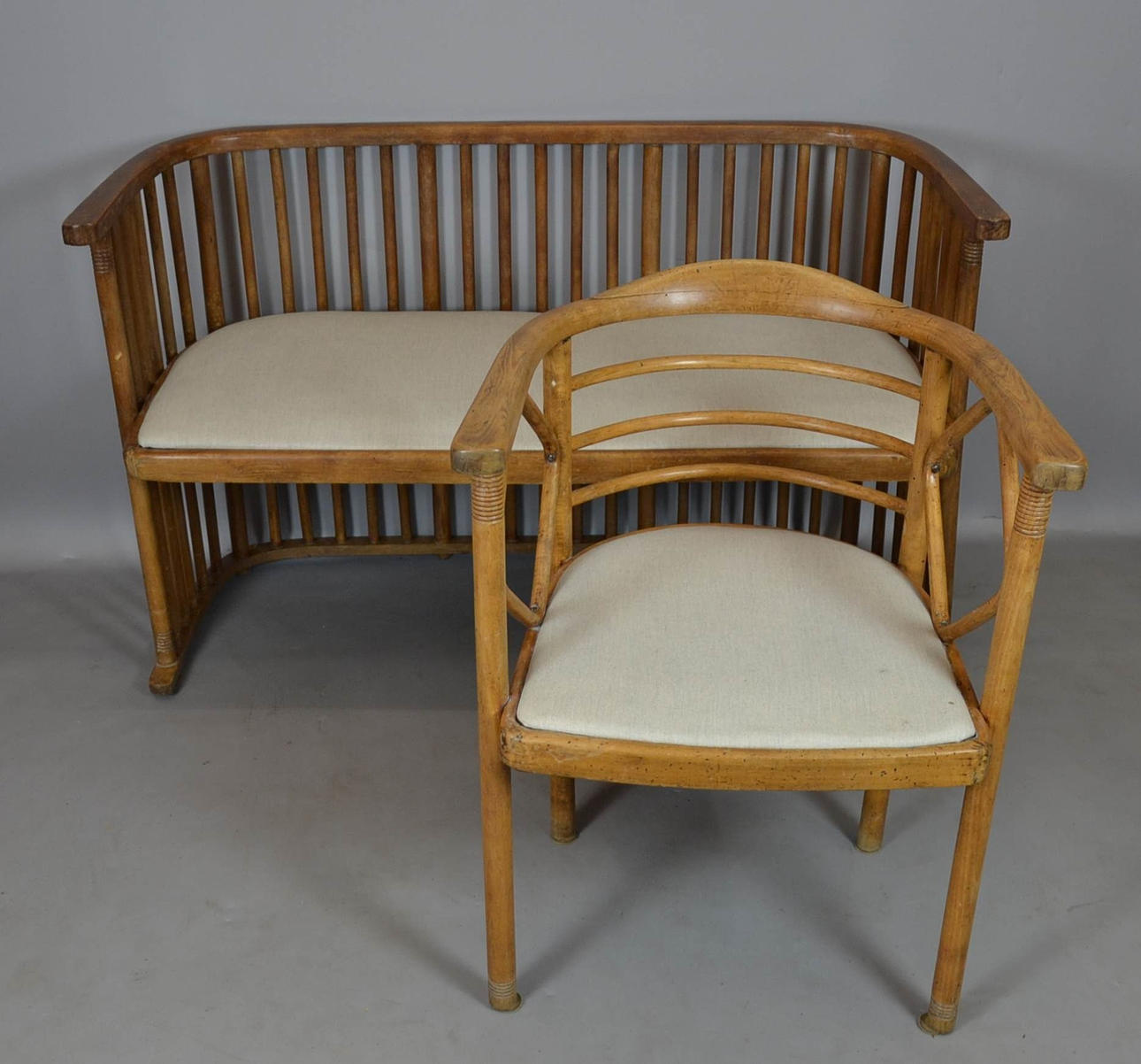 BÄNK OCH FÅTÖLJ, Jacob & Josef Kohn.