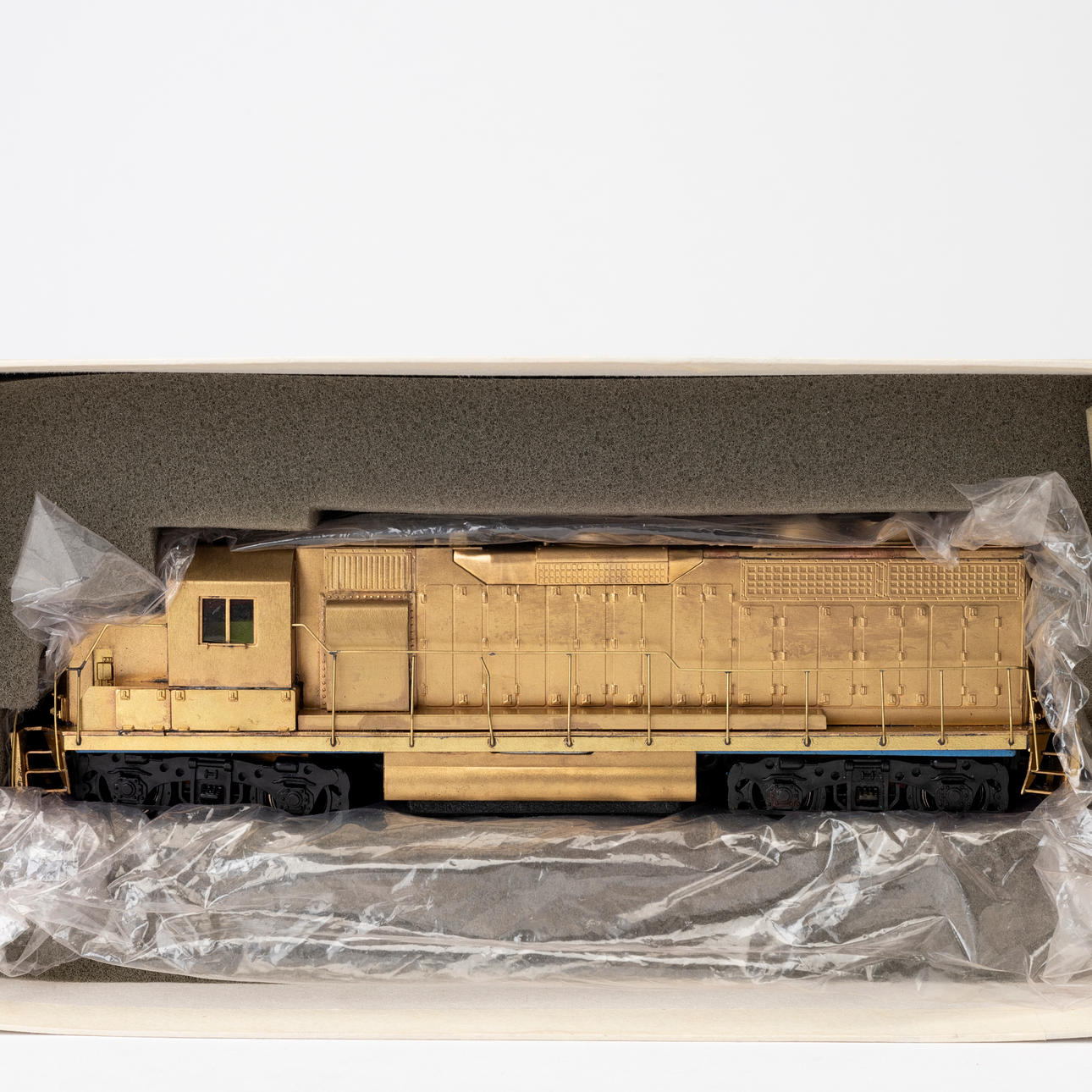 GEM MODELS TM-102 GP - 40 Diesel , originalkartong, Japan och Hong Kong ...