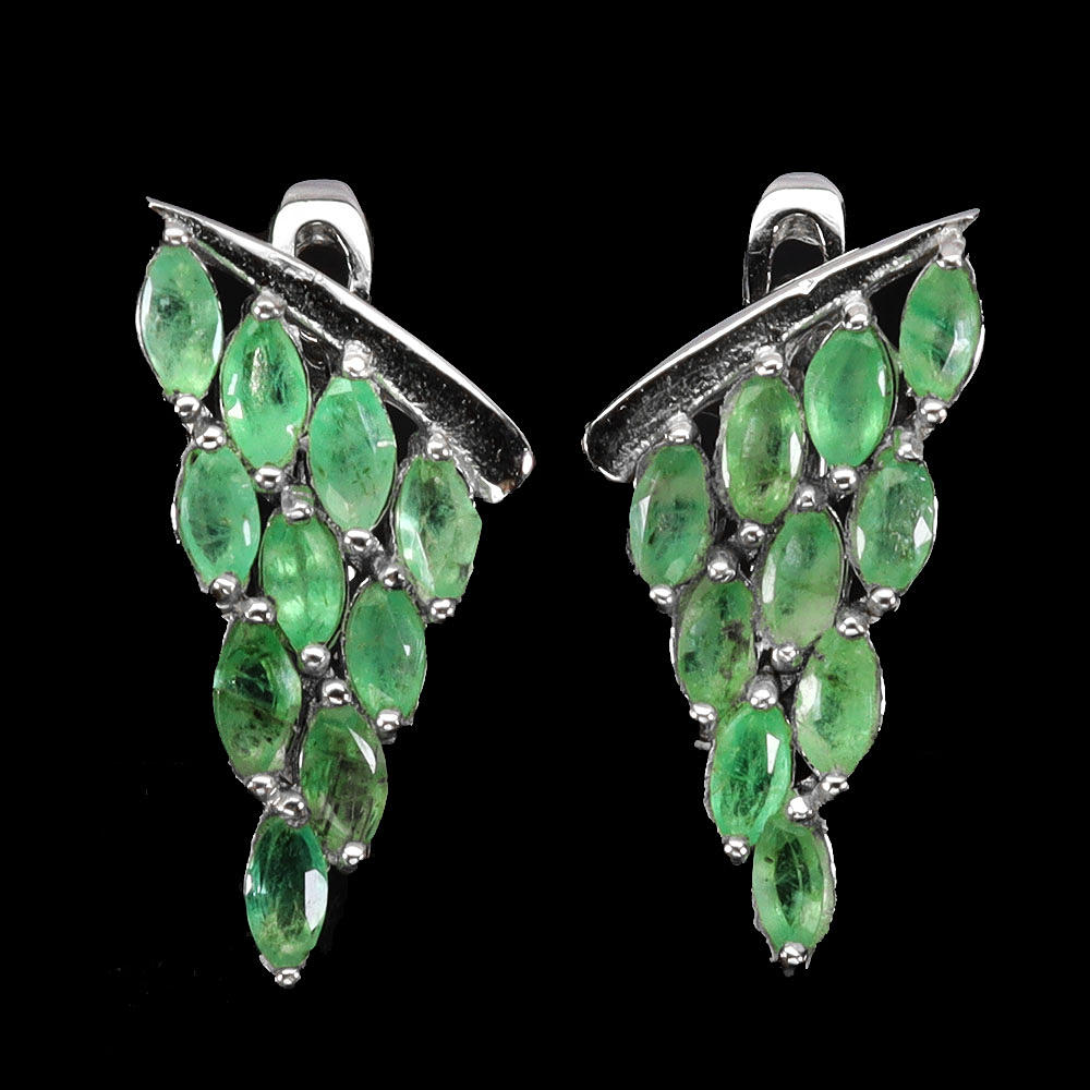 EMERALD SILVER EARRINGS.