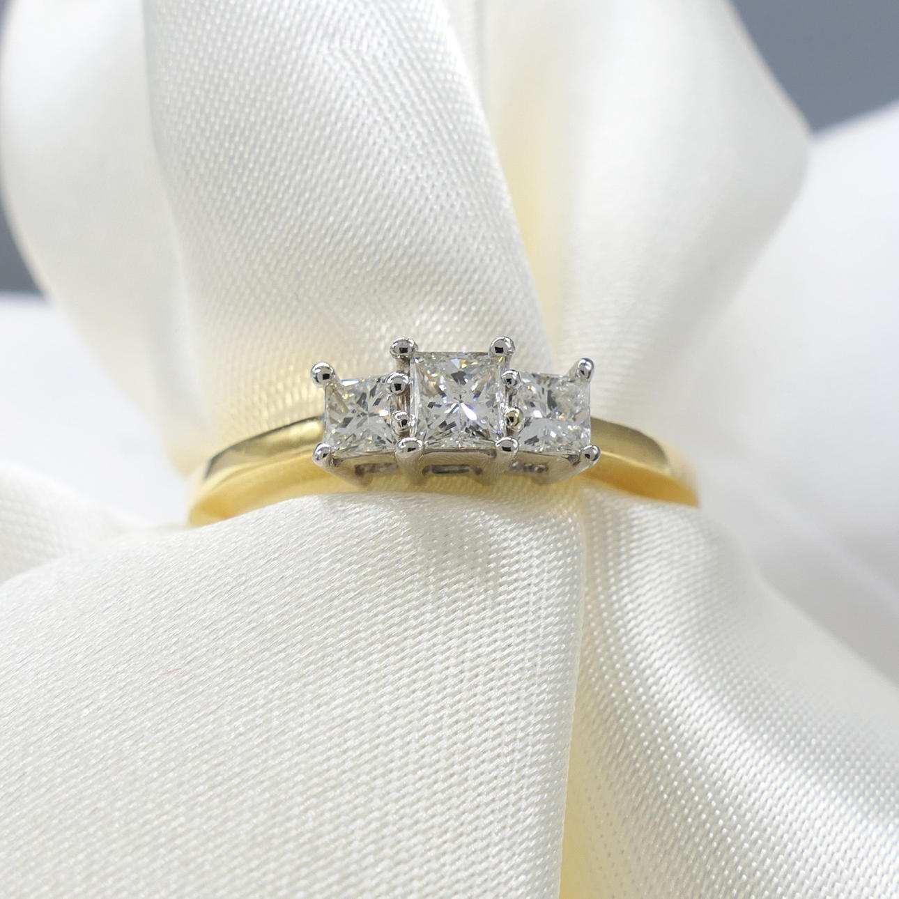 0.50CT PRINCESS CUT DIAMOND ring.