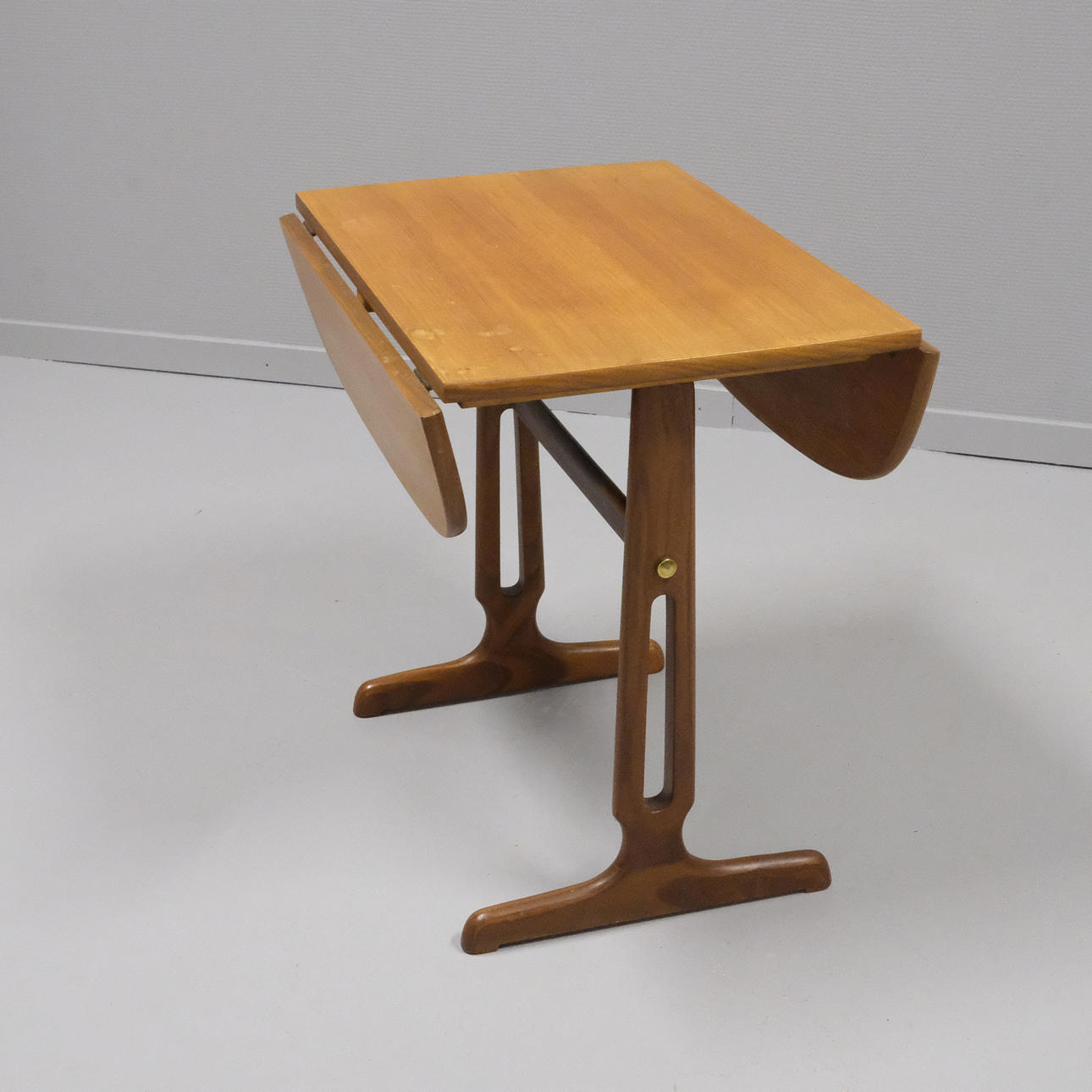 FOLDING TABLE, TEAK.
