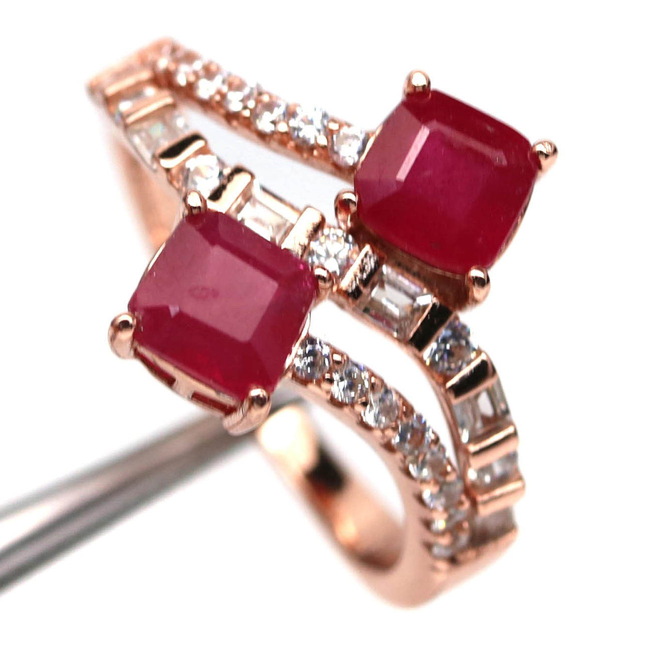 STEP CUT RUBY SILVER GILT RING.