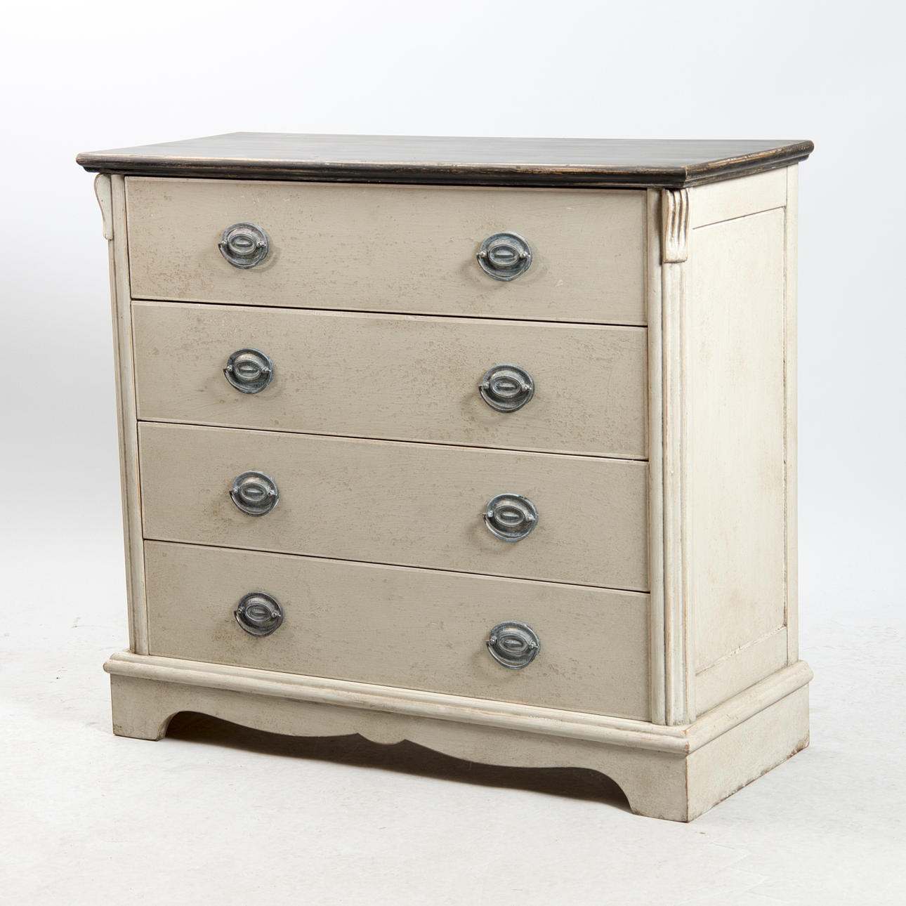 BYRÅ, 4-lådig, patinerad dekormålning, gustaviansk stil.