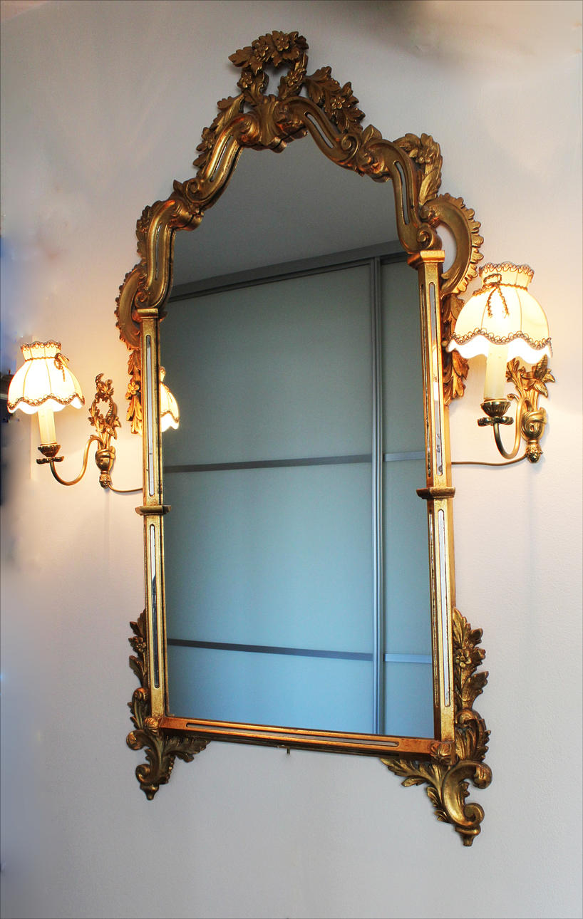 VÄGGSPEGEL förgylld, ca 1890/1910.