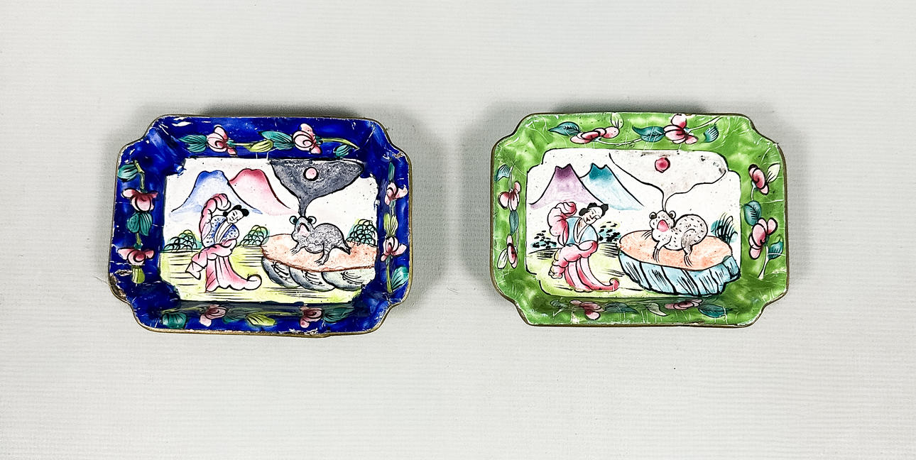 A MINIATURE DISH, enamel, China.