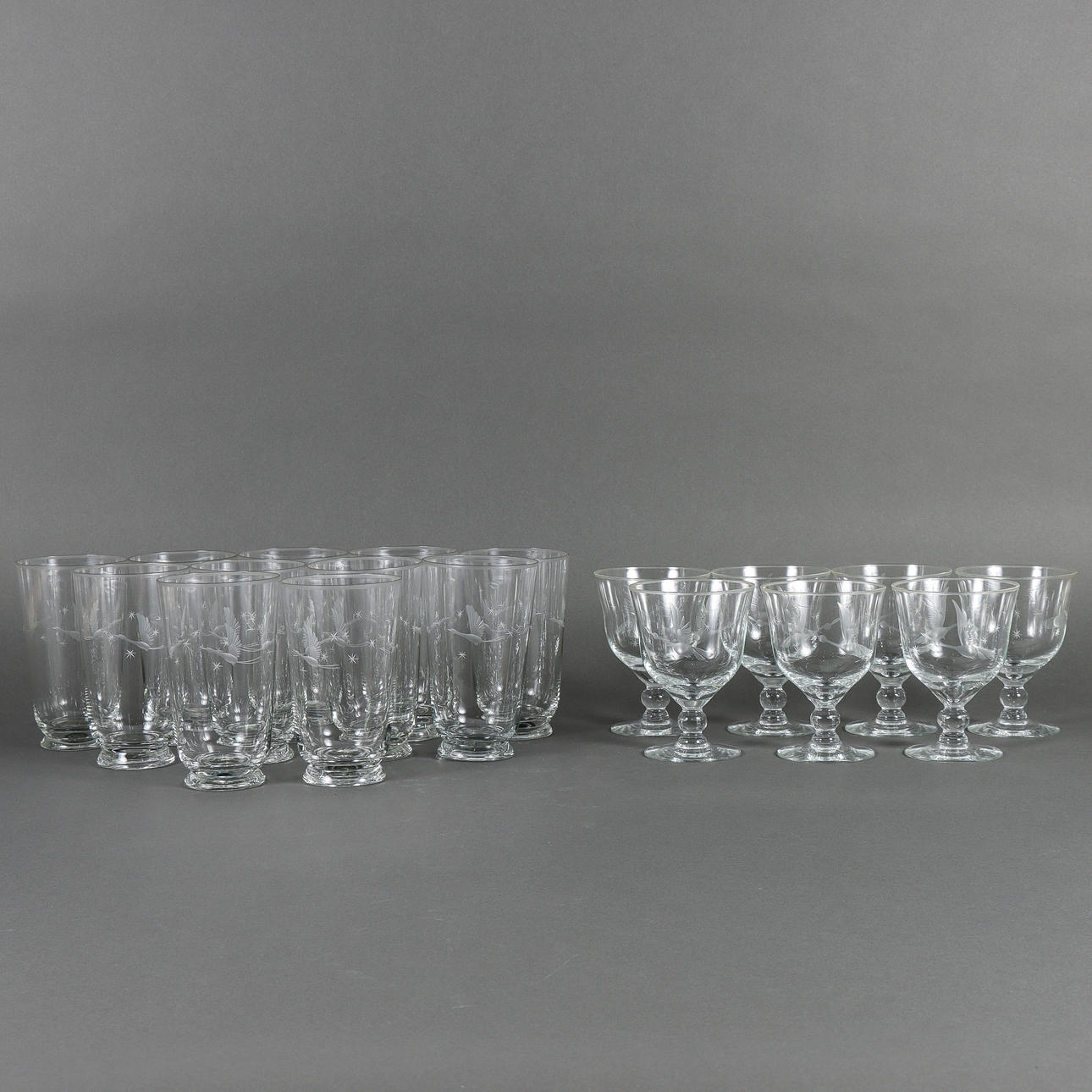 TABLEWARE glass Kosta Boda, decor with birds.